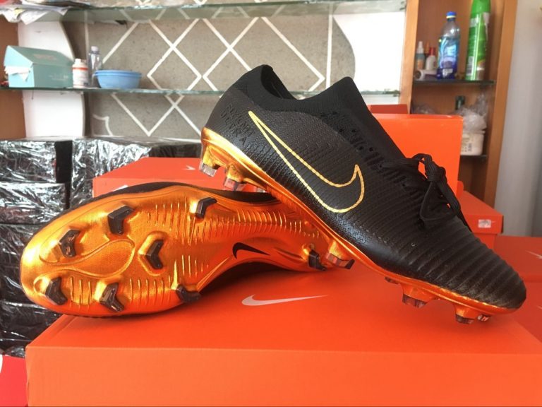 mercurial vapor flyknit ultra black and gold