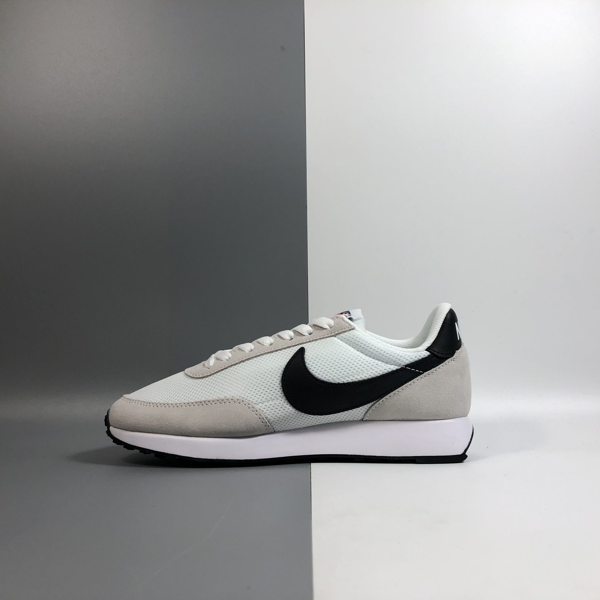 nike air tailwind 79 white