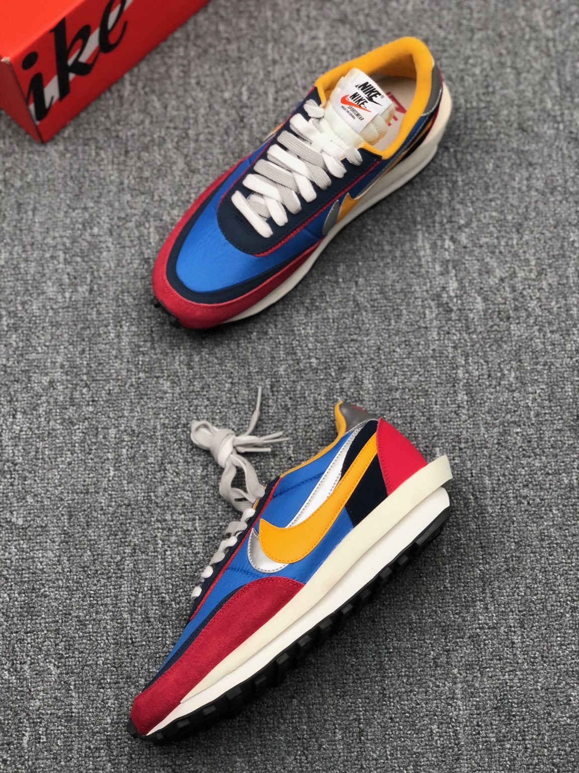 sacai nike waffle blue