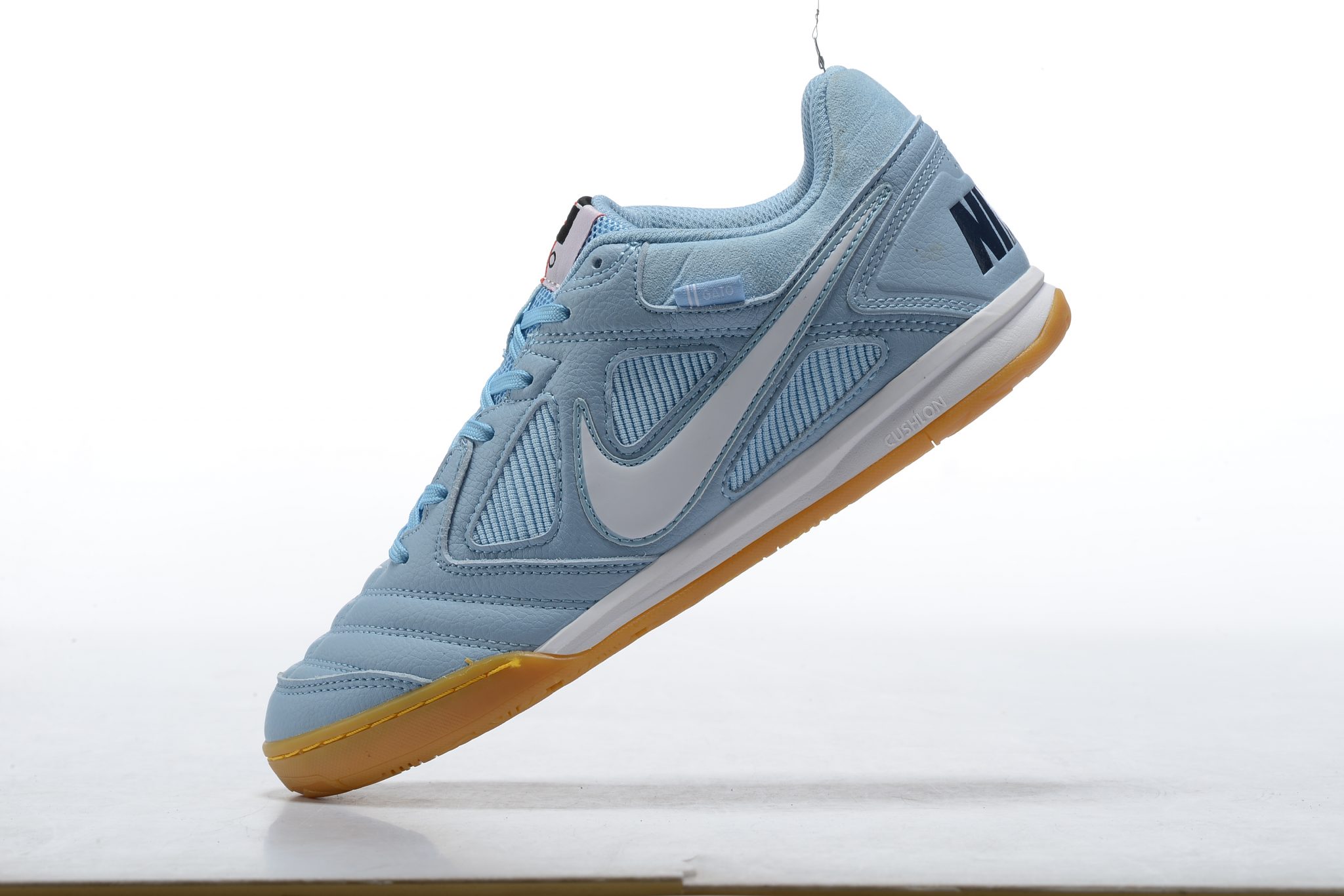 Supreme - Supreme Nike SB Gato ホワイト 26.5㎝ US8.5 の+spbgp44.ru